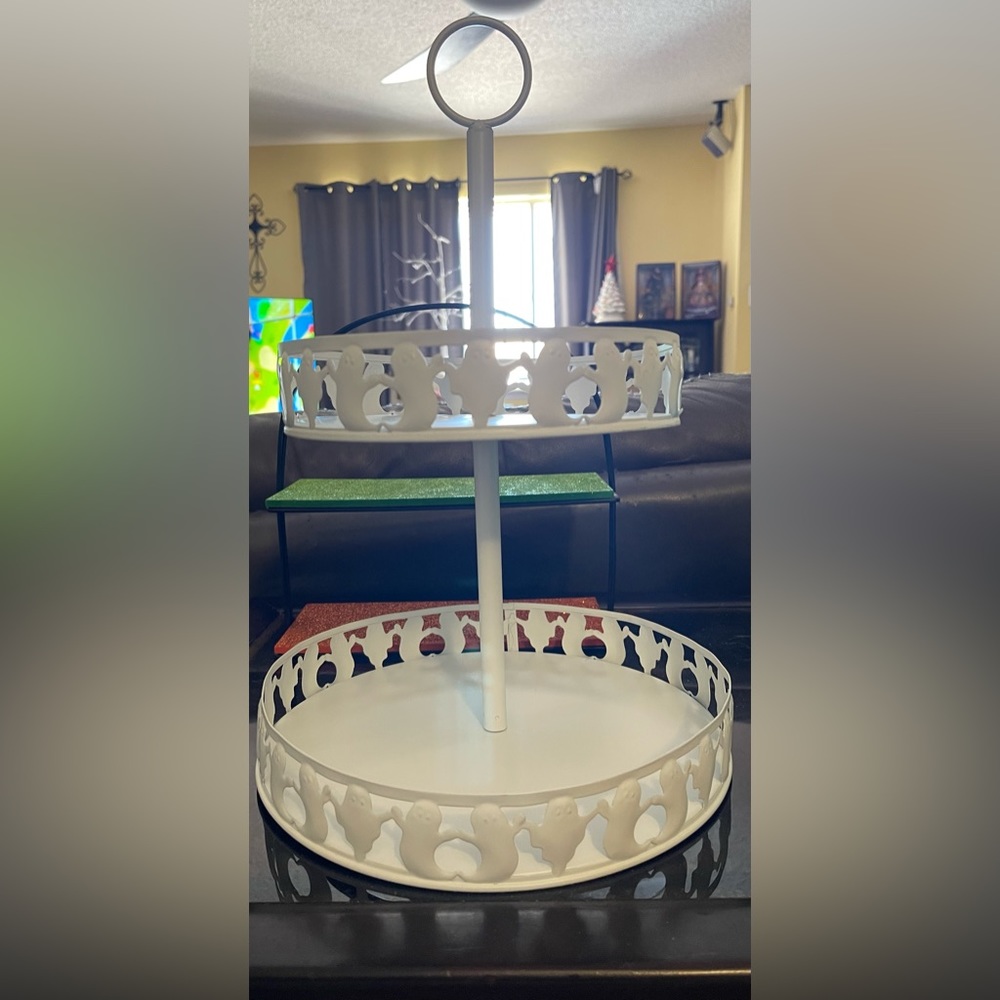 Ghost two tier tray
